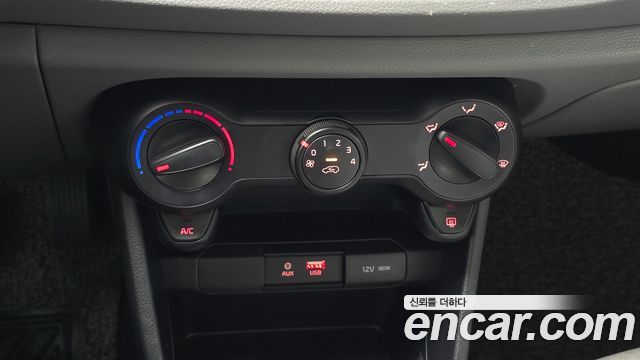 Kia morning 2018 — photo 17