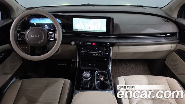 Kia Canival 2023 — photo 10