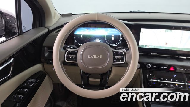 Kia Canival 2023 — photo 18