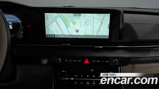 Kia Canival 2023 — photo 19