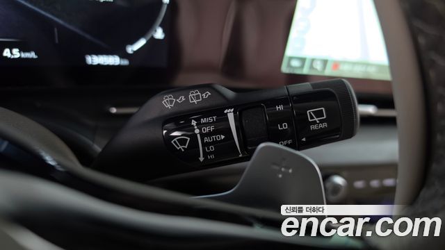 Kia Canival 2023 — photo 29