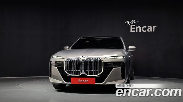 BMW 7-Series 2024 — photo 3