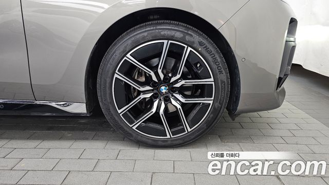 BMW 7-Series 2024 — photo 7