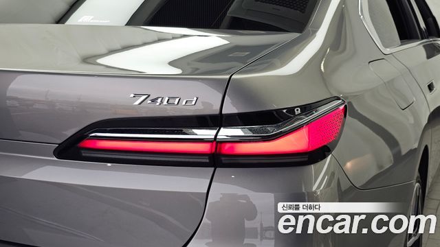 BMW 7-Series 2024 — photo 9