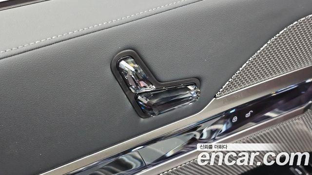 BMW 7-Series 2024 — photo 16