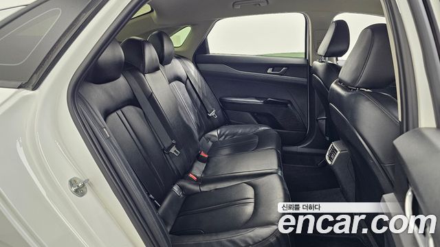 Kia K5 2022 — photo 18