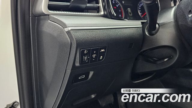 Kia K5 2022 — photo 23