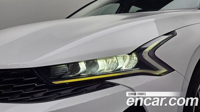 Kia K5 2022 — photo 8