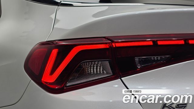 Kia K5 2022 — photo 9