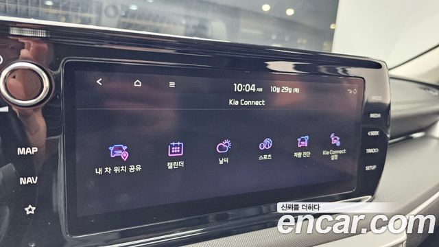 Kia K5 2022 — photo 28