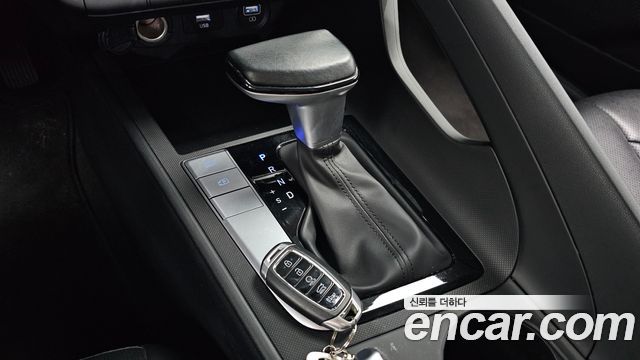 Hyundai AVANTE 2023 — photo 12