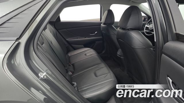 Hyundai AVANTE 2023 — photo 18