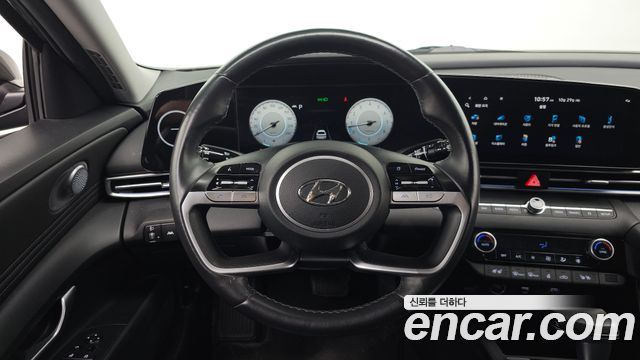 Hyundai AVANTE 2023 — photo 19