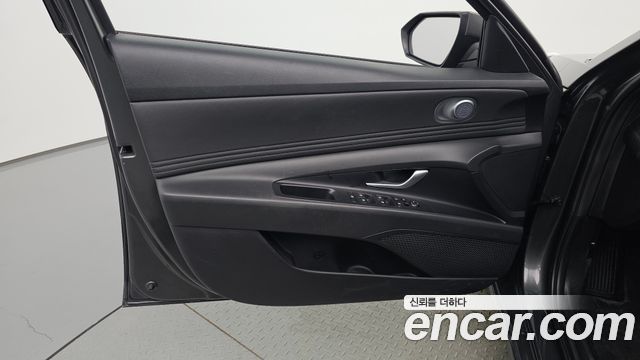 Hyundai AVANTE 2023 — photo 14