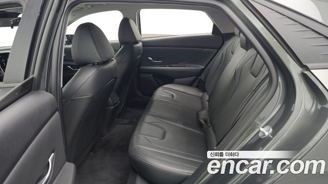 Hyundai AVANTE 2023 — photo 16