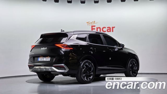 Kia Sportage 2023 — photo 2