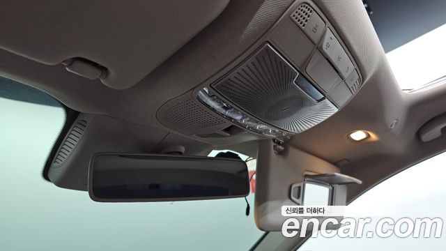 Mercedes-Benz E-Class 2018 — photo 27