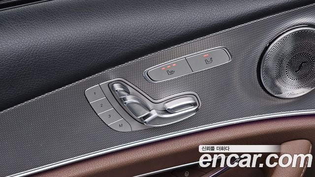 Mercedes-Benz E-Class 2018 — photo 34