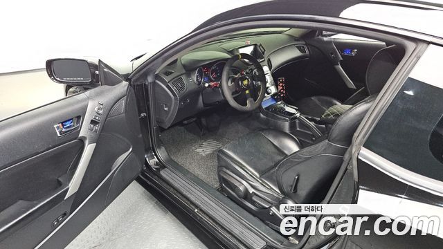 Hyundai Genesis 2010 — photo 10
