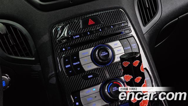 Hyundai Genesis 2010 — photo 13