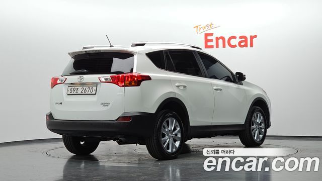Toyota RAV4 2014 — photo 2