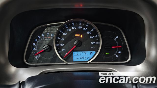 Toyota RAV4 2014 — photo 8