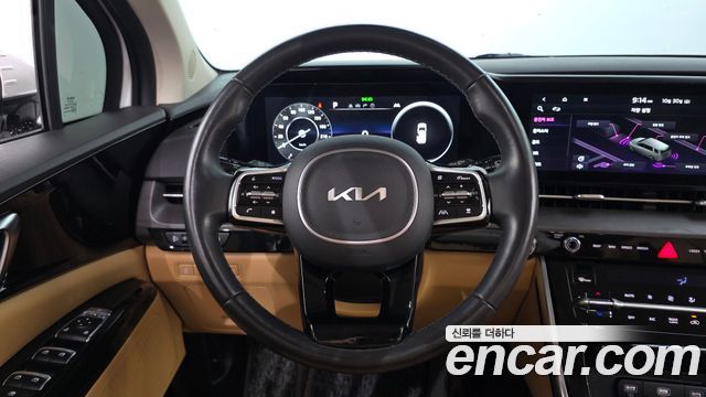 Kia Canival 2023 — photo 13