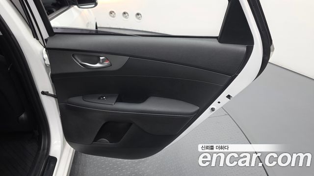 Kia K3 2020 — photo 15