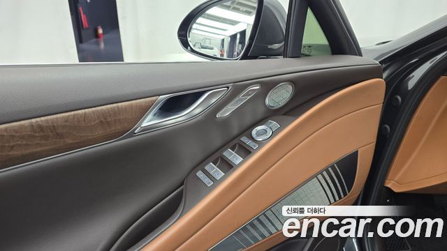 Genesis G80 2021 — photo 28