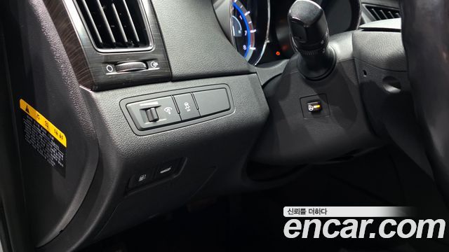 Hyundai Sonata 2013 — photo 25