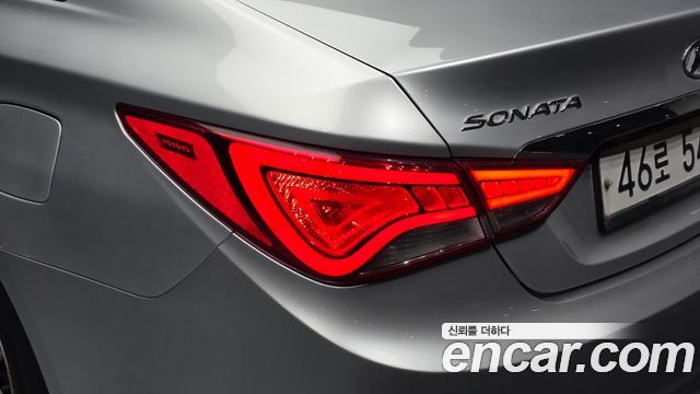 Hyundai Sonata 2013 — photo 9