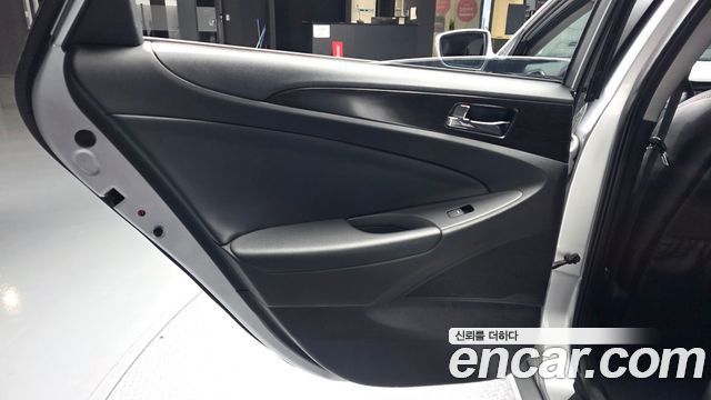 Hyundai Sonata 2013 — photo 15