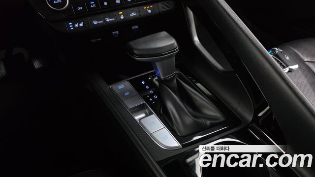 Hyundai AVANTE 2021 — photo 12