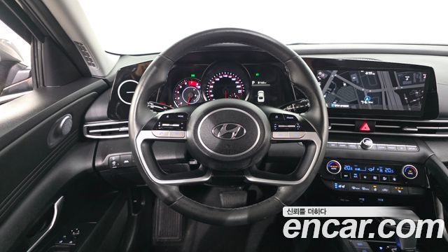 Hyundai AVANTE 2021 — photo 18