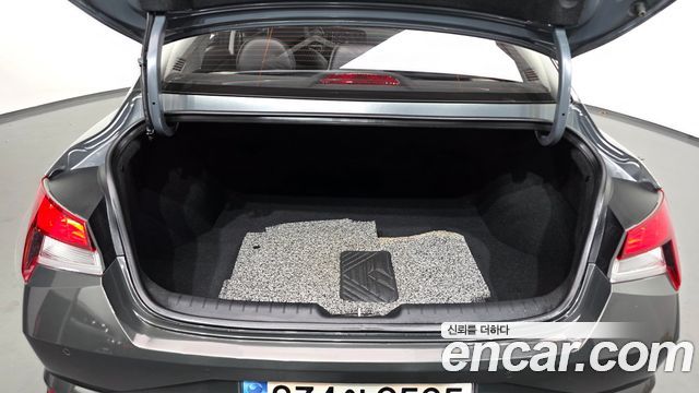 Hyundai AVANTE 2021 — photo 30