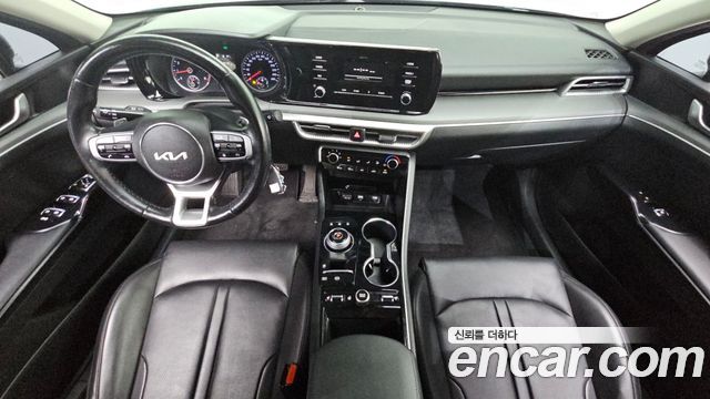 Kia K5 2023 — photo 10