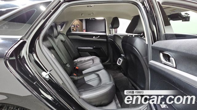 Kia K5 2023 — photo 18
