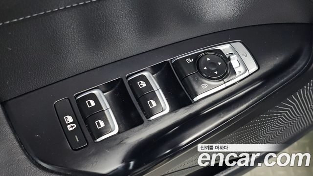 Kia K5 2023 — photo 19