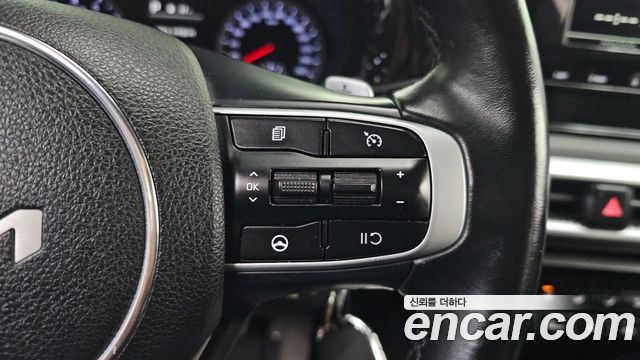 Kia K5 2023 — photo 23