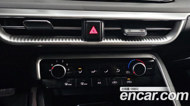 Kia K5 2023 — photo 27