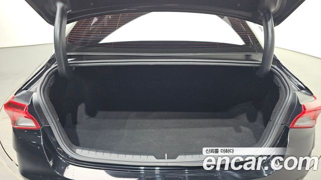 Kia K5 2023 — photo 31