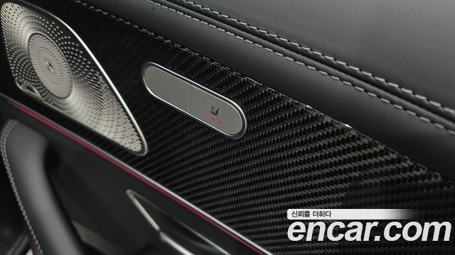 Mercedes-Benz GLE-Class 2021 — photo 32