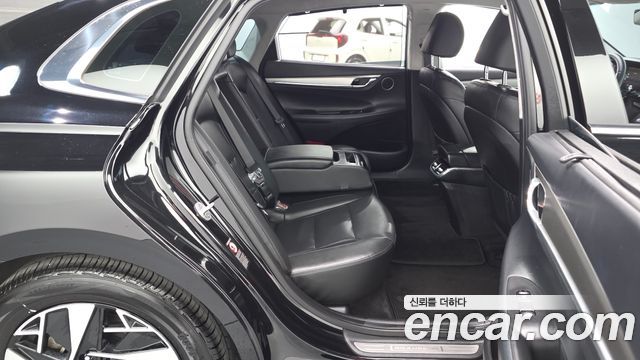Hyundai Grandeur 2023 — photo 17