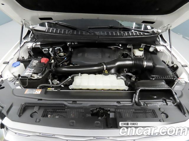 Ford Expedition 2022 — photo 6