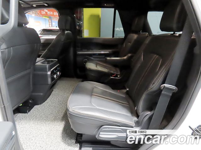 Ford Expedition 2022 — photo 12