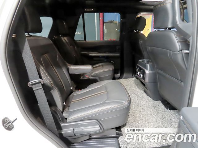 Ford Expedition 2022 — photo 13