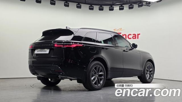 Land Rover Range Rover Velar 2026 — photo 2
