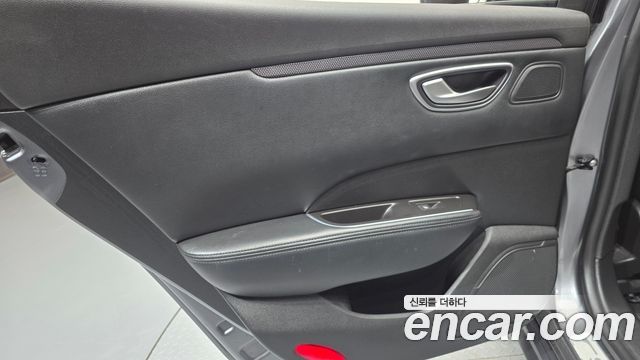 Renault Korea SM6 2017 — photo 15
