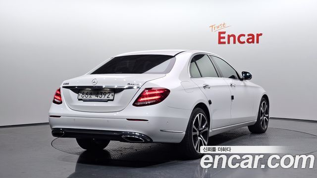 Mercedes-Benz E-Class 2019 — photo 2