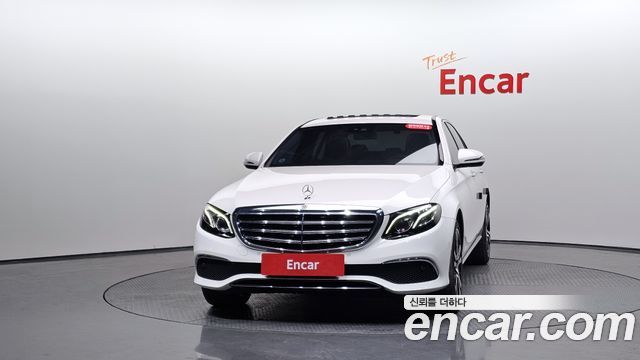 Mercedes-Benz E-Class 2019 — photo 3